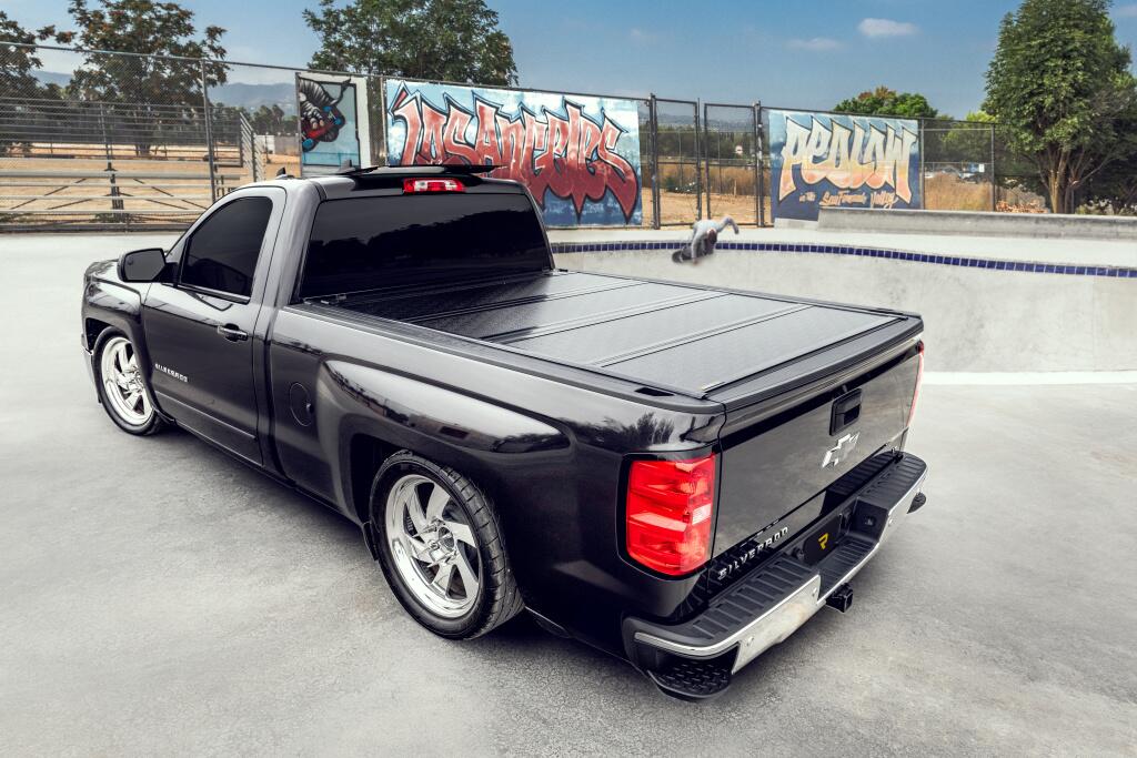BAKFlip G2 Hard Folding Truck Bed Cover - 1997-2011 Dodge Dakota/2006-2009 Mitsubishi Raider 5' 4" Bed without Cargo Channel System