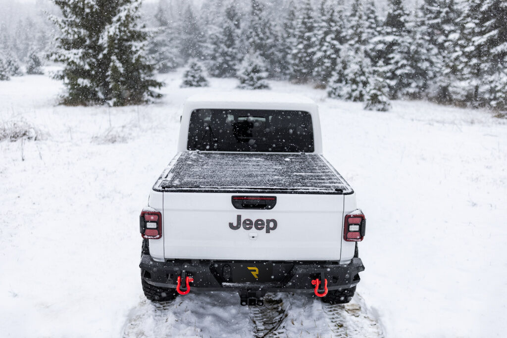 Revolver X4s Hard Rolling Truck Bed Cover - 2020-2025 Jeep Gladiator 5' Bed - Image 16