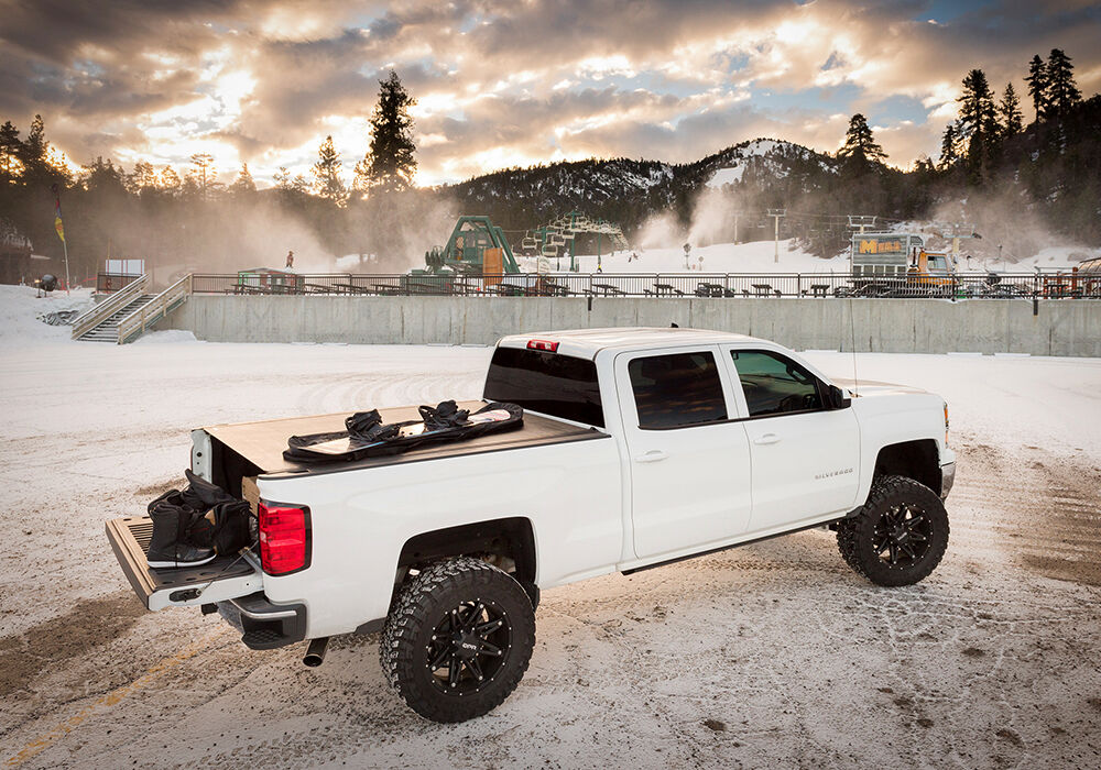 Revolver X2 Hard Rolling Truck Bed Cover - 2020-2026 Chevy Silverado/GMC Sierra 2500 HD/3500 HD 8' 2" Bed - Image 17