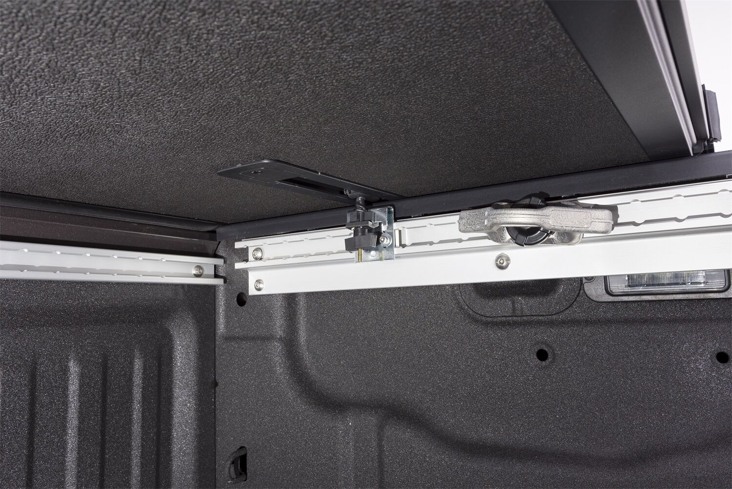 Solid Fold 2.0 Tonneau Cover - Black Textured Paint - 2005-2021 Nissan Frontier 6' Bed with Factory Bed Rail Caps - Image 5