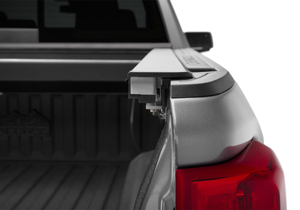 E-Series Locking Retractable Truck Bed Cover for 2023-2026 Chevy Colorado/GMC Canyon 5' 2" Bed - Image 5
