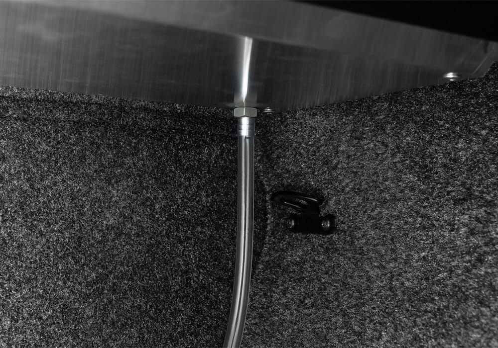 E-Series Locking Retractable Truck Bed Cover for 2021-2026 Ford F-150 6' 7" Bed - Image 6