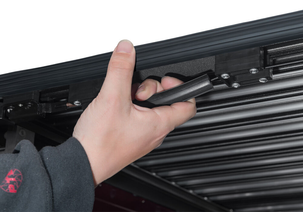 Retrax IX Tonneau Cover - 2007-2021 Toyota Tundra Regular/Double Cab 6' 6" Bed without Deck Rail System - Image 6
