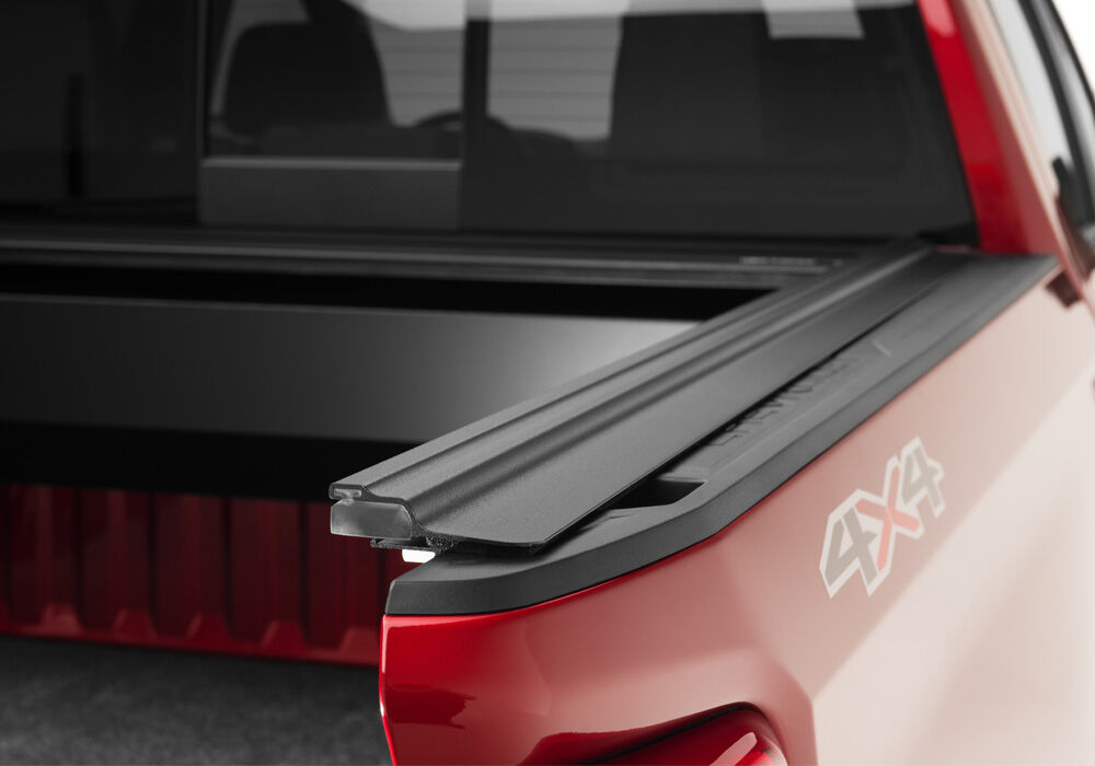RetraxOne MX Retractable Tonneau Cover - Matte One Piece Polycarbonate Finish - 2019 (New Body Style)-2026 Chevy Silverado/GMC Sierra 1500 6' 7" Bed without Stake Pockets - Standard Rails - Image 9