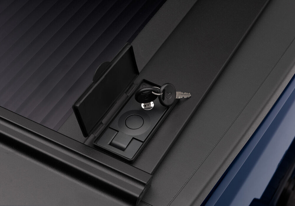 RetraxOne MX Retractable Tonneau Cover - Matte One Piece Polycarbonate Finish - 2007-2013 Chevy Silverado/GMC Sierra 5' 9" Bed - Wide Retrax Rails - Image 6