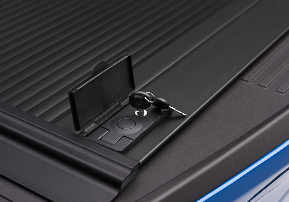 RetraxOne MX Retractable Tonneau Cover - Matte One Piece Polycarbonate Finish - 2004-2024 Nissan Titan Crew Cab 5' 7" Bed with or without Utili-Track System without Stake Pockets - Image 6