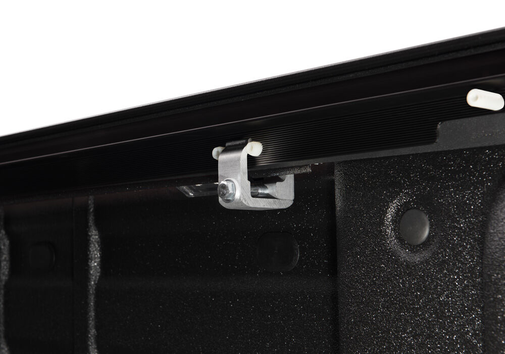 RetraxOne MX Retractable Tonneau Cover - Matte One Piece Polycarbonate Finish - 2015-2022 Chevy Colorado/GMC Canyon 5' 2" Bed without Stake Pockets - Image 9
