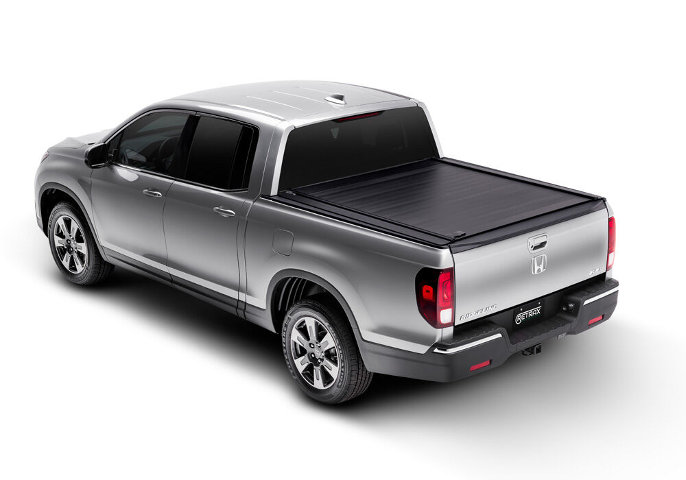 RetraxOne MX Retractable Tonneau Cover - Matte One Piece Polycarbonate Finish - 2017-2025 Honda Ridgeline without Stake Pockets - Image 3