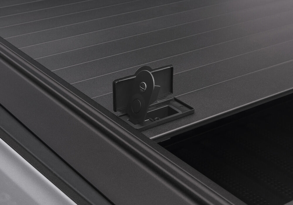 RetraxOne MX Retractable Tonneau Cover - Matte One Piece Polycarbonate Finish - 2017-2025 Honda Ridgeline without Stake Pockets - Image 6
