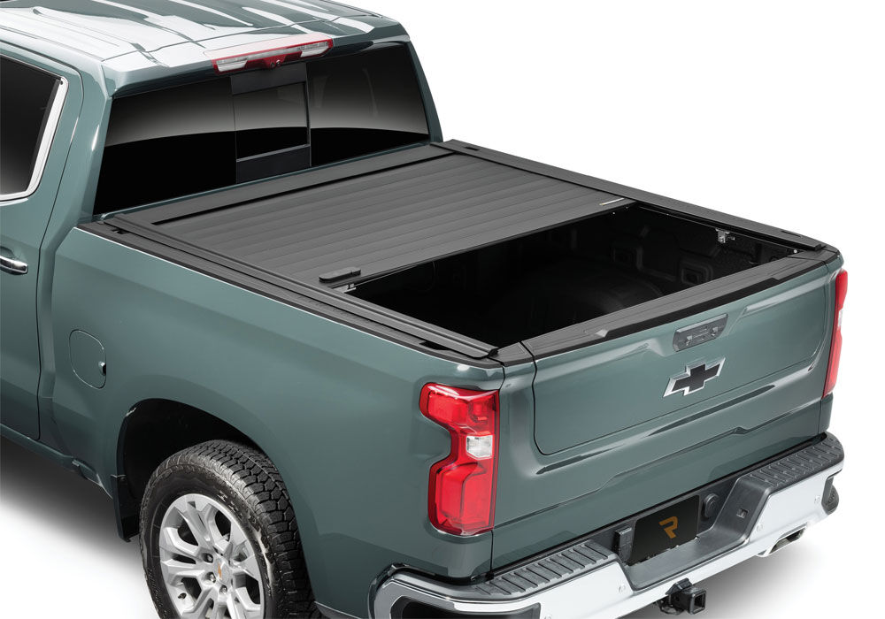 RetraxPRO MX Retractable Tonneau Cover - Rugged - Aluminum Construction - Matte Black - 2014-2018 Chevy Silverado/GMC Sierra 5' 9" Bed - Wide Retrax Rails