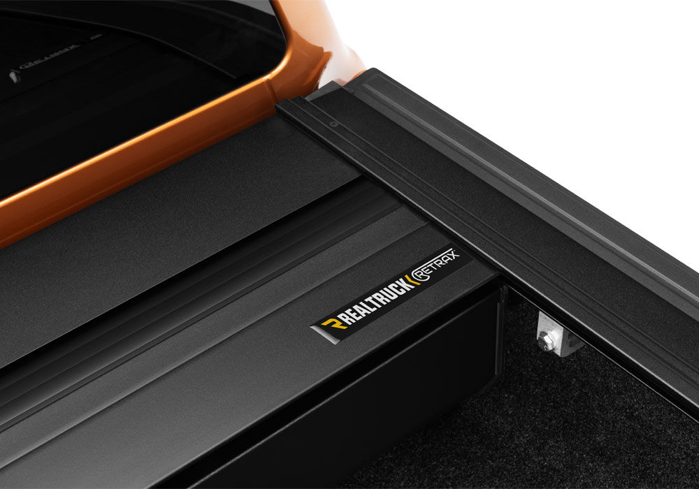 RetraxOne MX Retractable Tonneau Cover - Matte One Piece Polycarbonate Finish - 2019-2023 Ford Ranger 5' Bed without Stake Pockets - Image 5