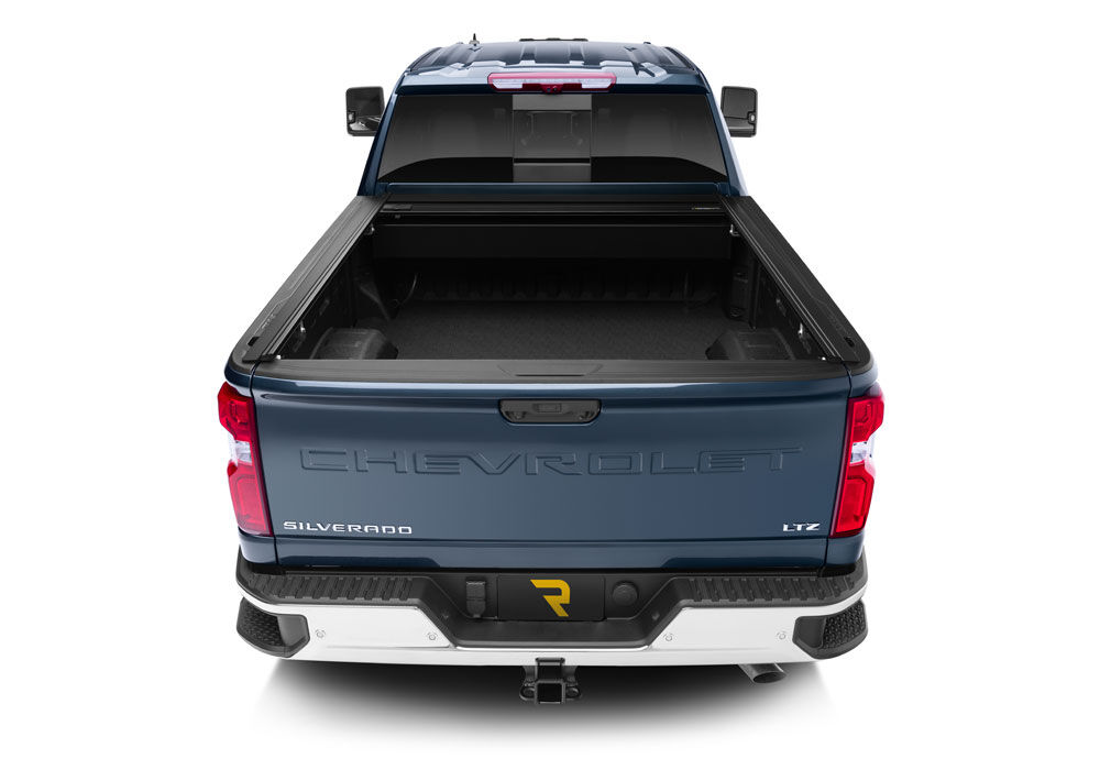 RetraxOne MX Retractable Tonneau Cover - Matte One Piece Polycarbonate Finish - 2020-2026 Chevy Silverado/GMC Sierra 2500 HD/3500 HD 6' 9" Bed without Stake Pockets - Standard Rails - Image 4