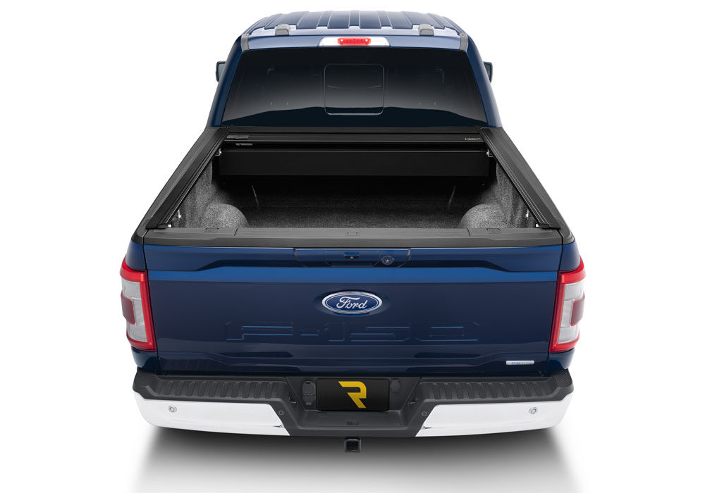 RetraxOne MX Retractable Tonneau Cover - Matte One Piece Polycarbonate Finish - 2021-2026 Ford F-150 5' 7" Bed (Includes Lightning) without Stake Pockets - Image 4