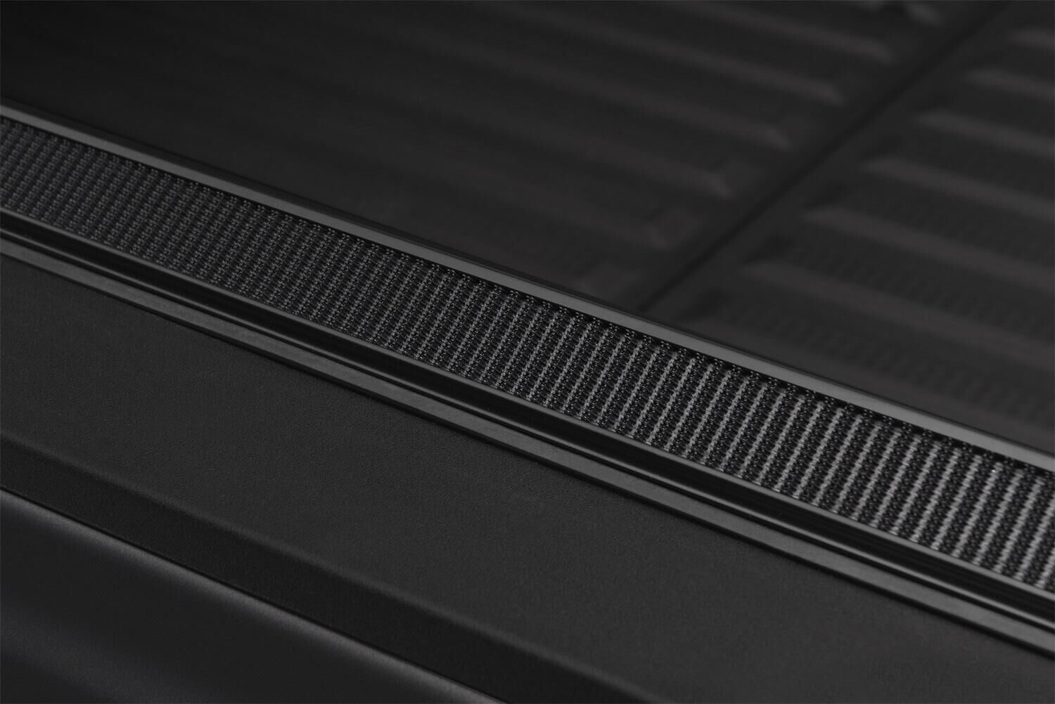 Lo Pro Tonneau Cover - Black - 2017-2025 Honda Ridgeline - Image 2