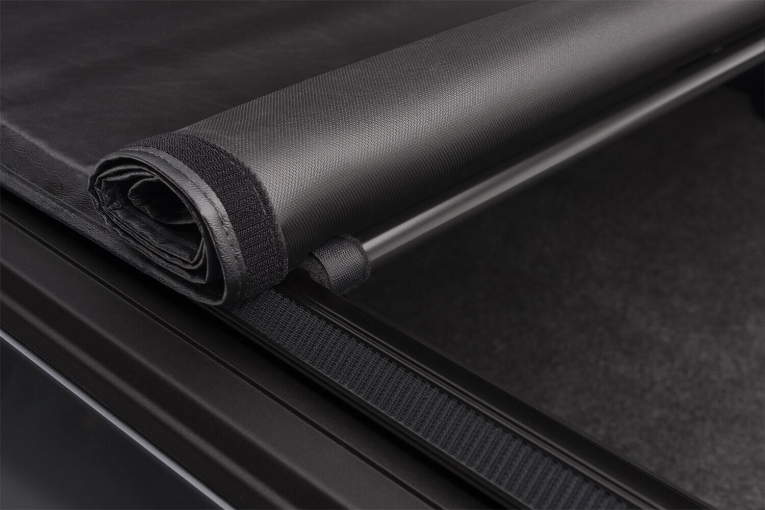 TruXport Tonneau Cover - Black - 2004-2008 Ford F-150 8' Bed - Image 6