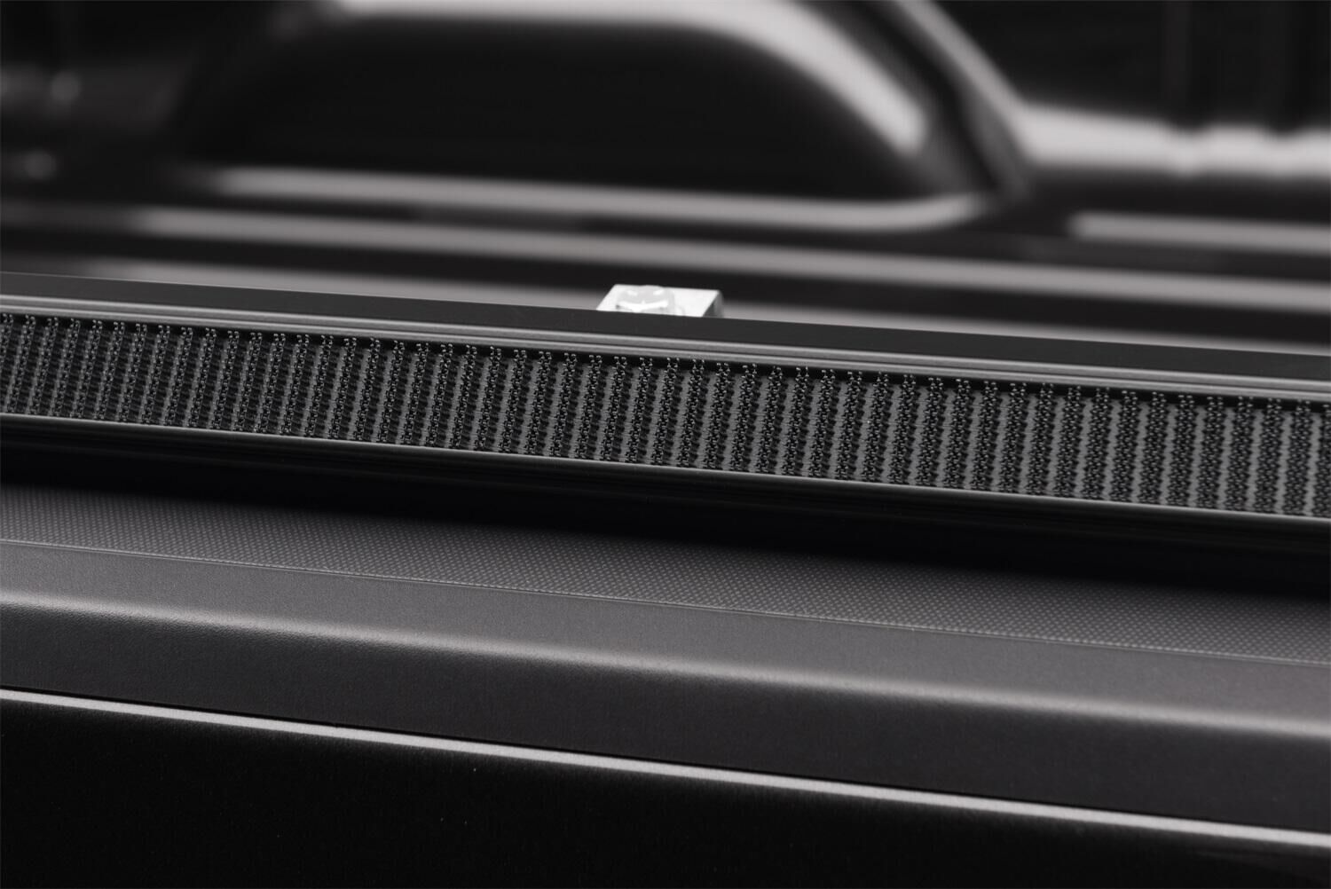 TruXport Tonneau Cover - Black - 2014-2018 (2019 Legacy/Limited) Chevy Silverado/GMC Sierra 1500/2015-2019 2500 HD/3500 HD 8' Bed - Image 6