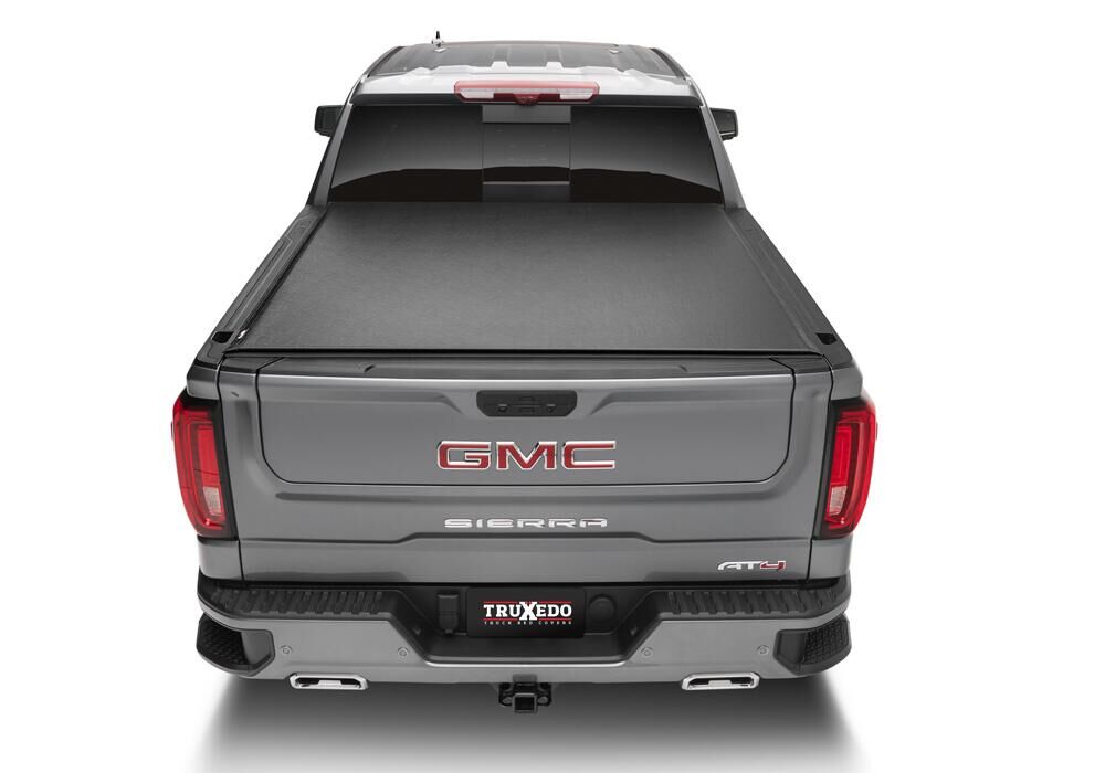 Lo Pro Tonneau Cover - Black - 2020-2026 GMC Sierra (with CarbonPro Bed) 5' 9" Bed - Image 12