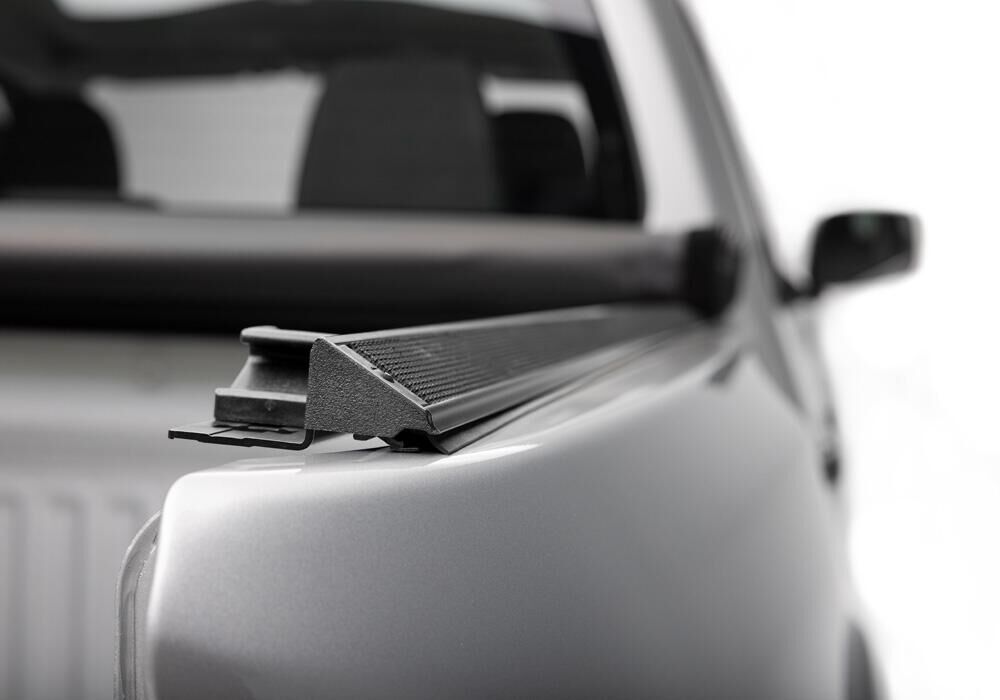 Lo Pro Tonneau Cover - Black - 2022-2026 Nissan Frontier 5' Bed - Image 4