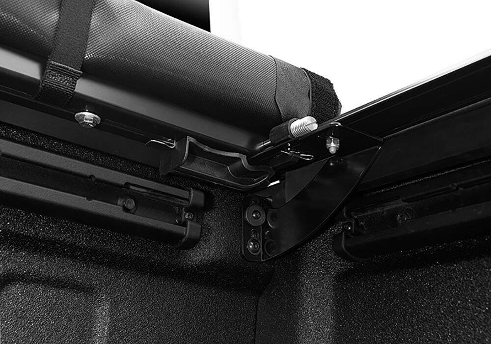 Lo Pro Tonneau Cover - Black - 2020-2025 Jeep Gladiator with or without Trail Rail System - Image 4