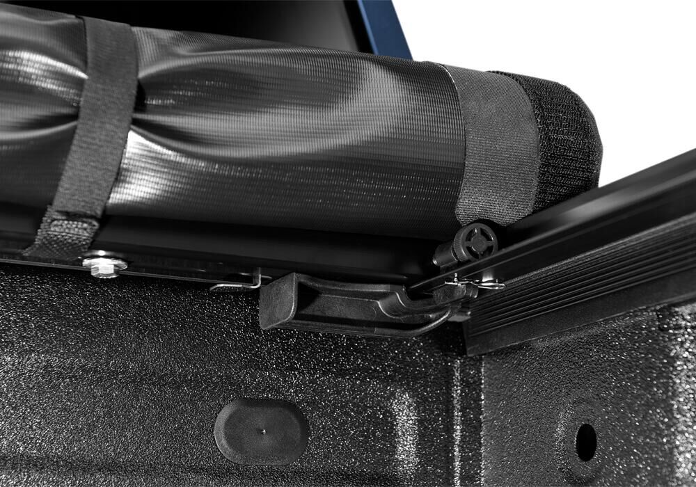 Pro X15 Tonneau Cover - 2020-2026 Chevy Silverado/GMC Sierra 2500 HD/3500 HD 6' 9" Bed with MultiPro Tailgate - Image 5