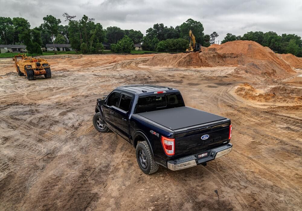 Pro X15 Tonneau Cover - Black - 2015-2026 Ford F-150 5' 7" Bed (Includes Lightning) - Image 16