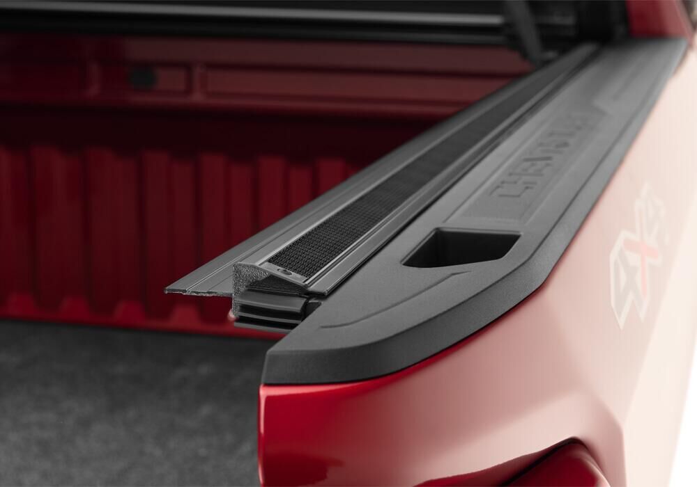 Sentry CT Tonneau Cover - Black - 2020-2026 GMC Sierra (with CarbonPro Bed) 5' 9" Bed - Image 4