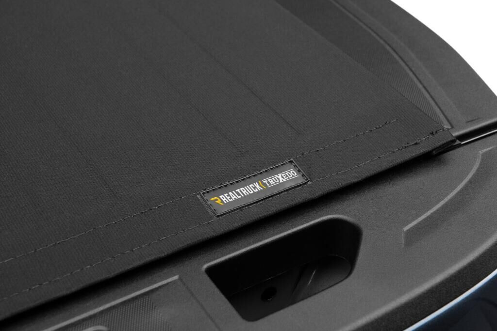 Sentry CT Tonneau Cover - 2020-2026 Chevy Silverado/GMC Sierra 2500 HD/3500 HD 6' 9" Bed with or without MultiPro Tailgate - Image 9