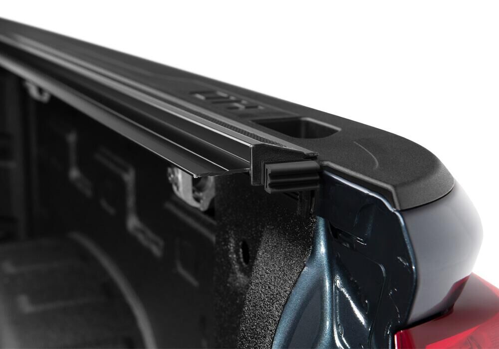 Sentry CT Tonneau Cover - 2020-2026 Chevy Silverado/GMC Sierra 2500 HD/3500 HD 6' 9" Bed with or without MultiPro Tailgate
