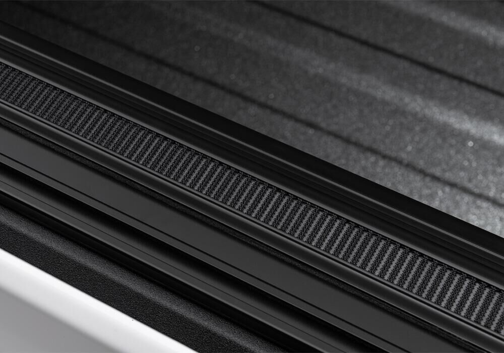 Sentry CT Tonneau Cover - Black - 2020-2025 Jeep Gladiator with or without Trail Rail System - Image 5