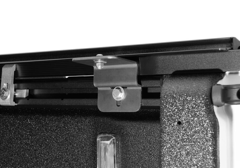 Sentry CT Tonneau Cover - Black - 2020-2025 Jeep Gladiator with or without Trail Rail System - Image 7
