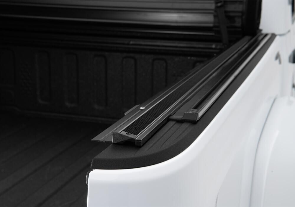 Sentry CT Tonneau Cover - Black - 2020-2025 Jeep Gladiator with or without Trail Rail System - Image 10