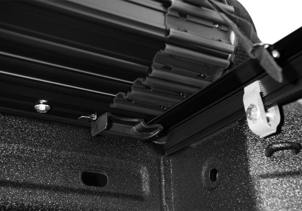 Sentry Tonneau Cover - 2020-2026 Chevy Silverado/GMC Sierra 2500 HD/3500 HD 6' 9" Bed with or without MultiPro Tailgate - Image 4
