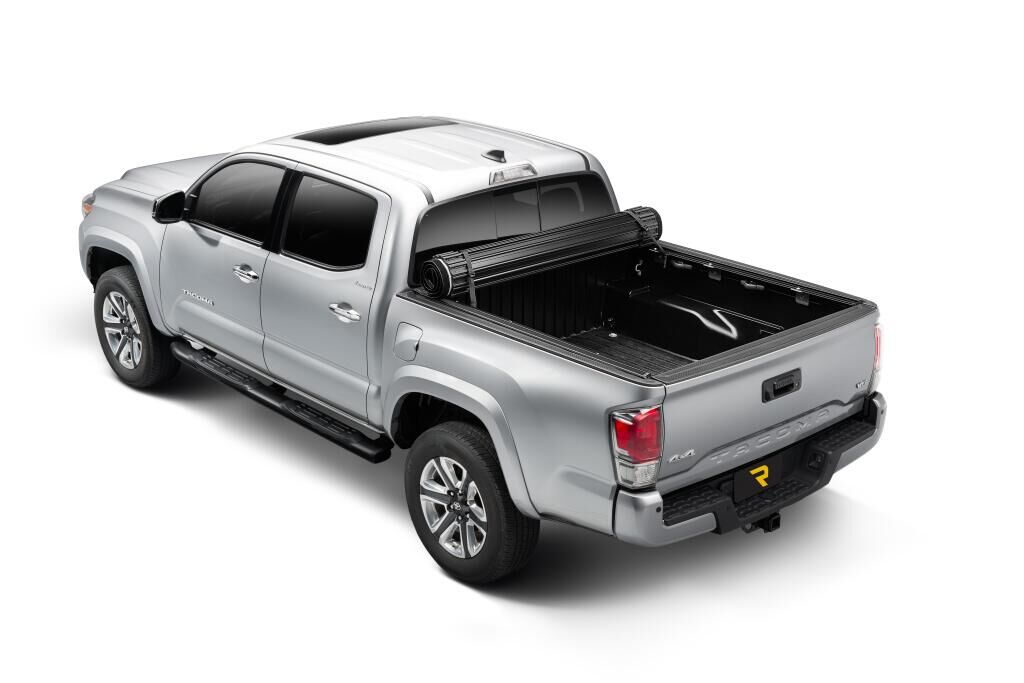 Sentry Tonneau Cover - Black - 2016-2023 Toyota Tacoma 5' Bed with or without Trail Special Edition Storage Boxes - Image 3
