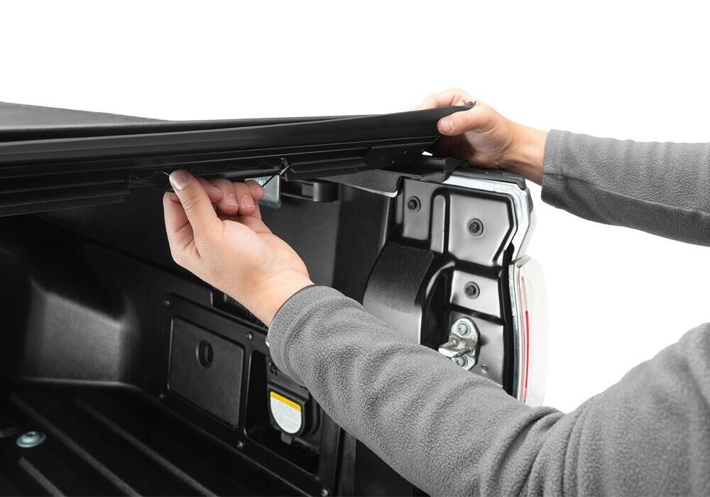 Sentry Tonneau Cover - Black - 2016-2023 Toyota Tacoma 5' Bed with or without Trail Special Edition Storage Boxes - Image 7