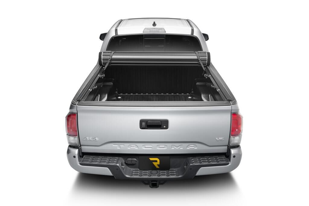 Sentry Tonneau Cover - Black - 2016-2023 Toyota Tacoma 5' Bed with or without Trail Special Edition Storage Boxes - Image 16