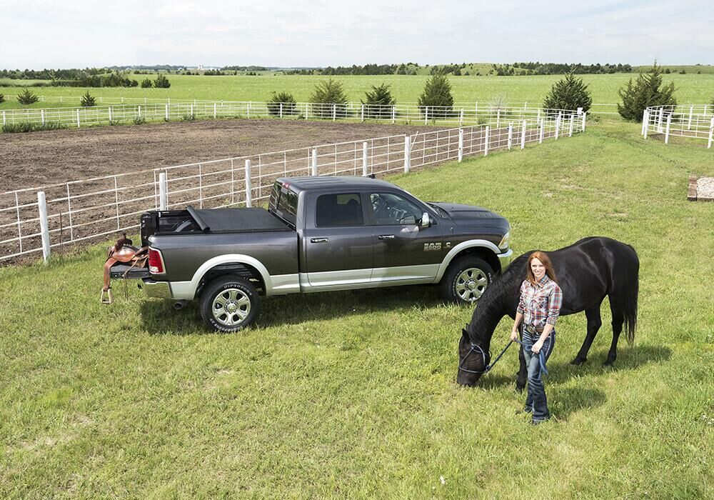 TruXport Tonneau Cover - Black - 2024-2026 Toyota Tacoma 6' 2" Bed - Image 14