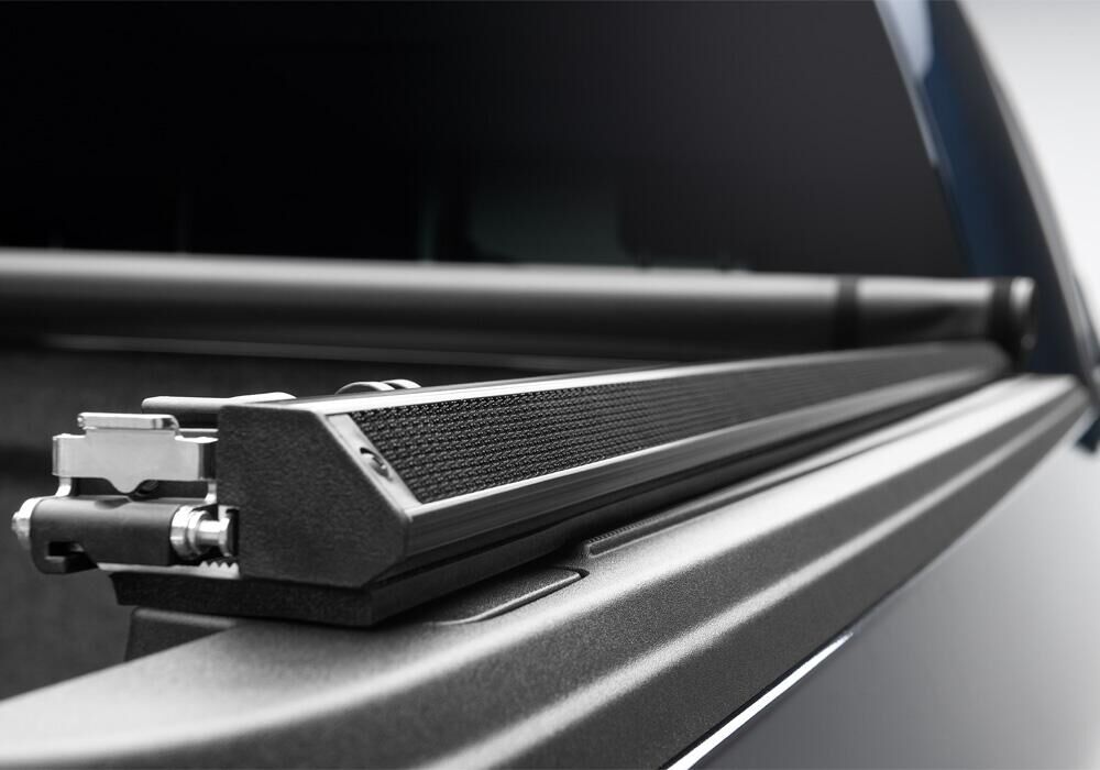 TruXport Tonneau Cover - Black - 2015-2026 Ford F-150 5' 7" Bed (Includes Lightning) - Image 5