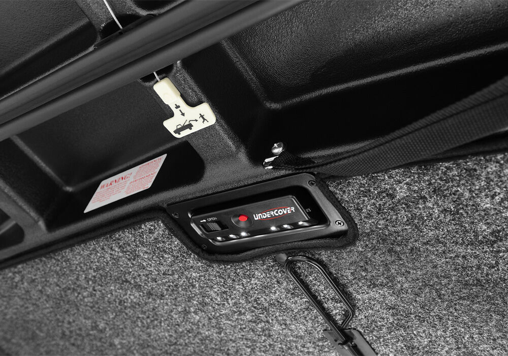 UnderCover Elite Smooth 2023-2026 Ford F-250 6' 10" Bed Ext/Crew Cab Grey smooth paintable - Image 13