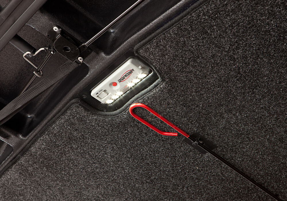 UnderCover Elite Smooth 2025-2026 Ram 1500 5' 7" Bed without RamBox without Multifunction Tailgate - Ready To Paint - Image 8