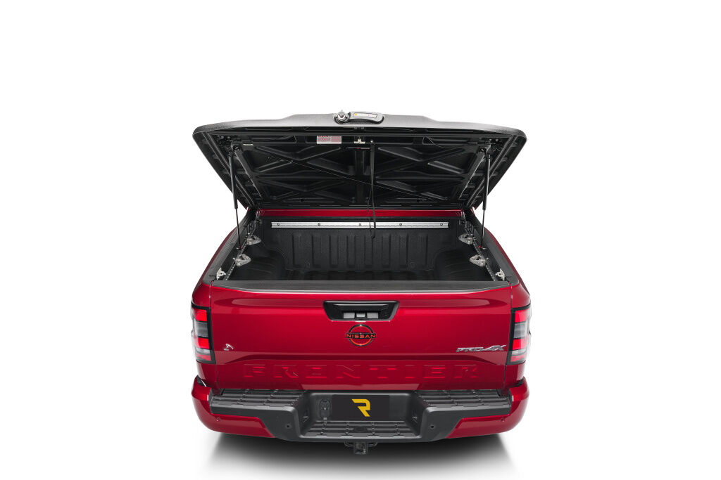 UnderCover Elite 2022-2026 Nissan Frontier 5' Bed with or without Utili-Track System - Black Textured - Image 8