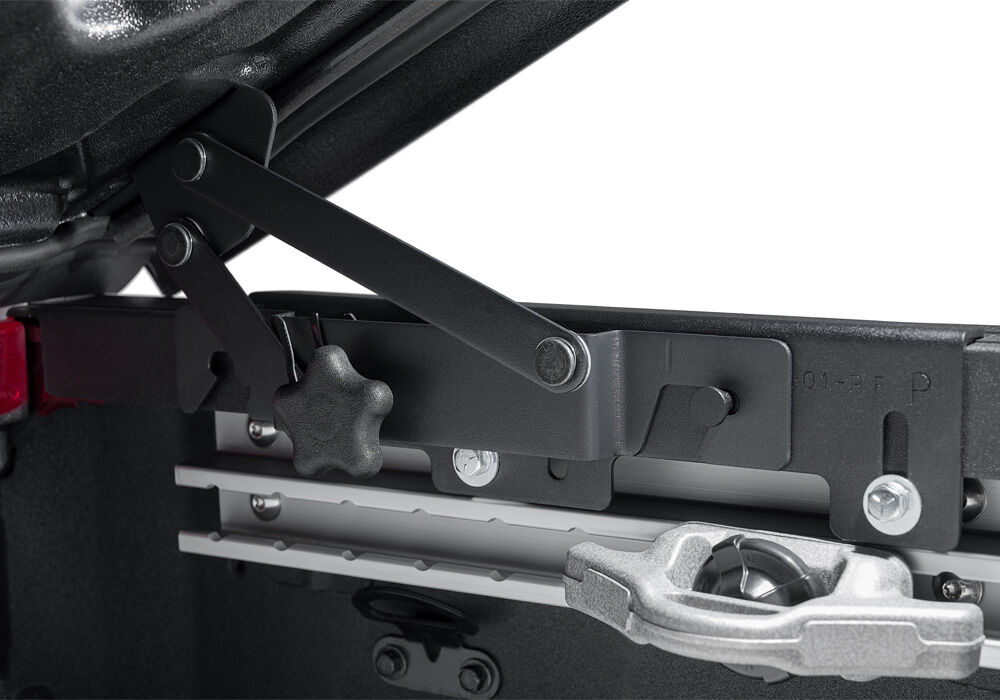 UnderCover Elite 2022-2026 Nissan Frontier 5' Bed with or without Utili-Track System - Black Textured - Image 17