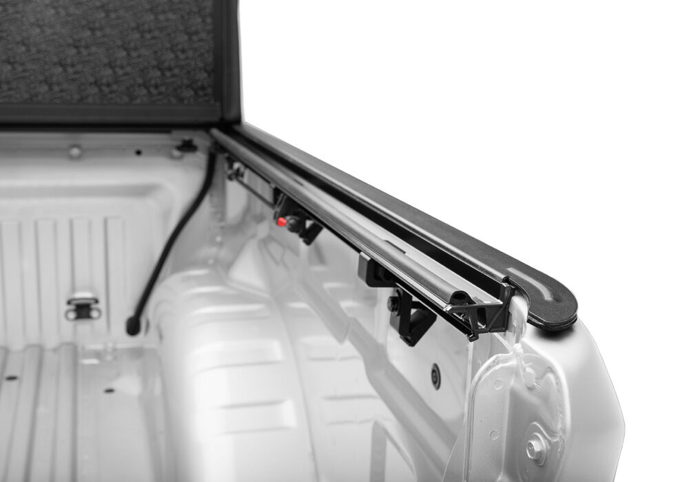 UnderCover Flex 2022-2026 Nissan Frontier 5' Bed with or without Utilty-Track System - Black Textured - Image 14