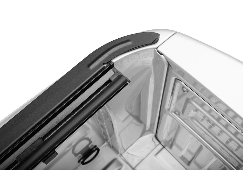UnderCover Flex 2022-2026 Nissan Frontier 5' Bed with or without Utilty-Track System - Black Textured - Image 15