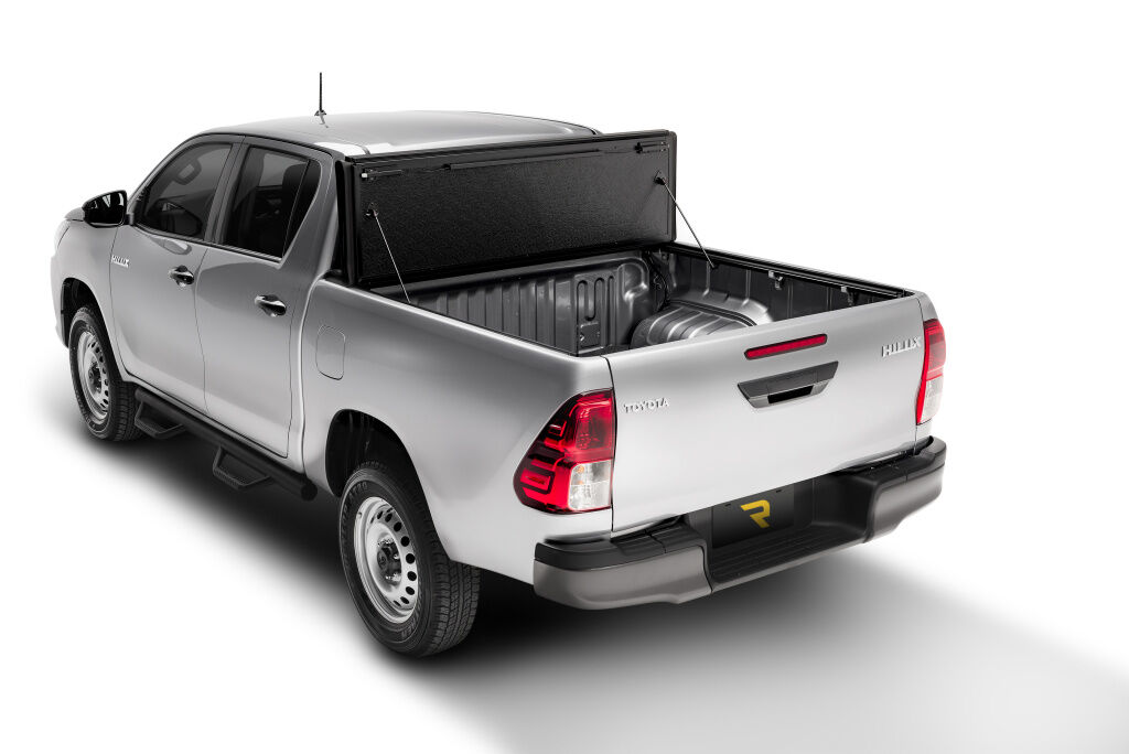 UnderCover Flex 2024-2026 Toyota Tacoma 5' Bed - Black Textured - Image 4