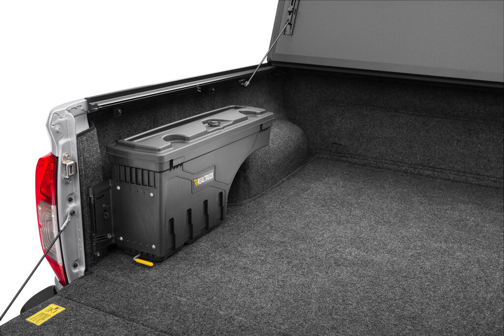 UnderCover Swing Case 2022-2026 Nissan Frontier - Drivers Side - Black Smooth - Image 2