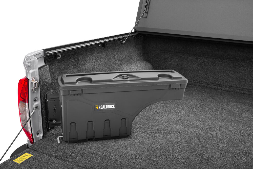 UnderCover Swing Case 2022-2026 Nissan Frontier - Drivers Side - Black Smooth