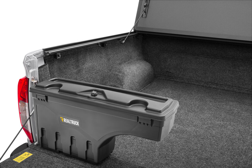 UnderCover Swing Case 2022-2026 Nissan Frontier - Drivers Side - Black Smooth - Image 4