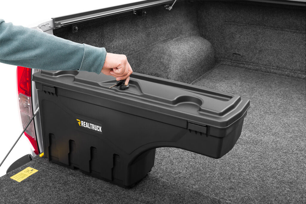 UnderCover Swing Case 2022-2026 Nissan Frontier - Drivers Side - Black Smooth - Image 8