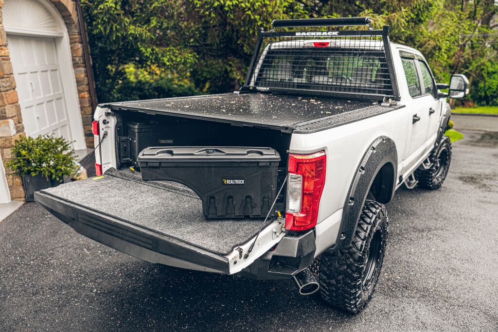 UnderCover Swing Case 2017-2026 Ford F-250/350 Passenger Side - Black Smooth - Image 4