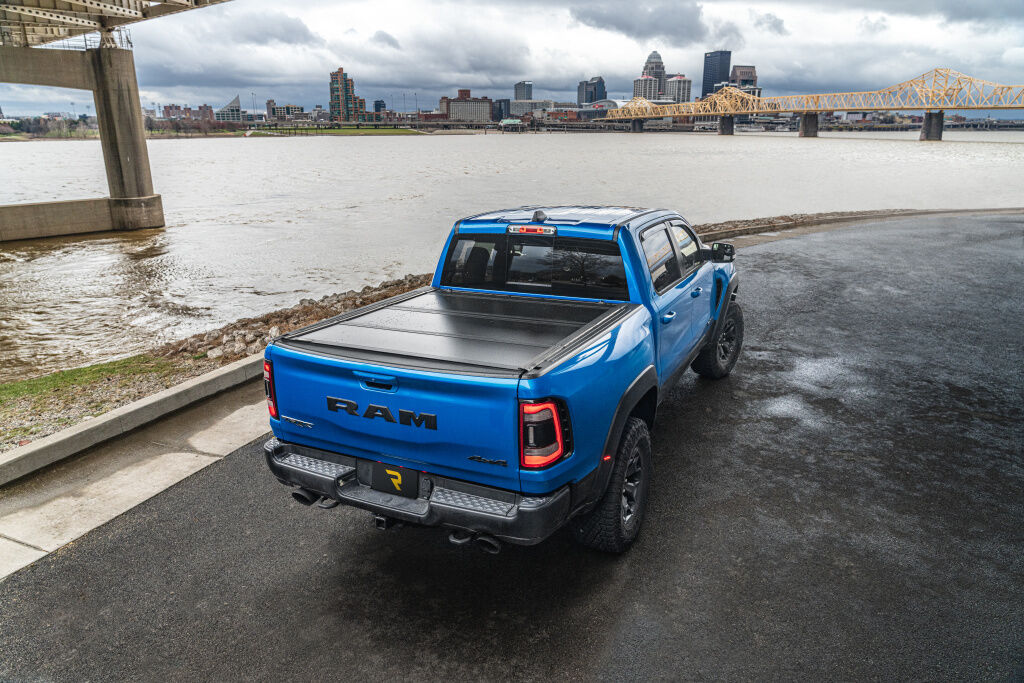 UnderCover Ultra Flex 2019-2026 (New Body Style) Ram 5' 7" Bed Crew Cab without RamBox without Multifunction Tailgate - Matte Black Finish - Image 3